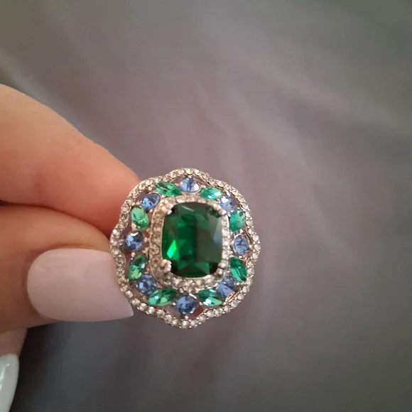 Vintage- Inspired Emerald Green And Blue Statement Ring Size 8/ Gift Ready - Picture 4 of 5
